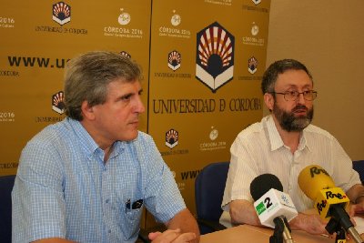 Corduba 06. Jos Lpez Barneo advierte de las excesivas expectativas creadas en torno a las clulas madre embrionarias y reclama la legalizacin de la clonacin teraputica