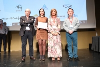 Posado en la entrega del premio 