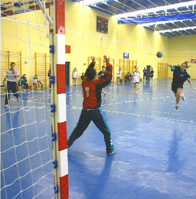 Campeonatos universitarios de Andaluca: La UCO vence en balonmano y buscar el bronce.