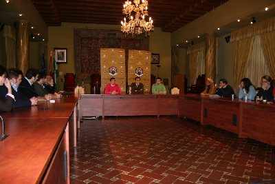 Jose Antonio Nieto se reune con la mesa del Consejo de Estudiantes de la UCO