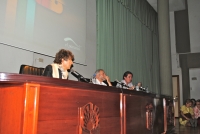 Jess Quintero, Julio Anguita y Luis Garca Montero durante la presentacin del libro
